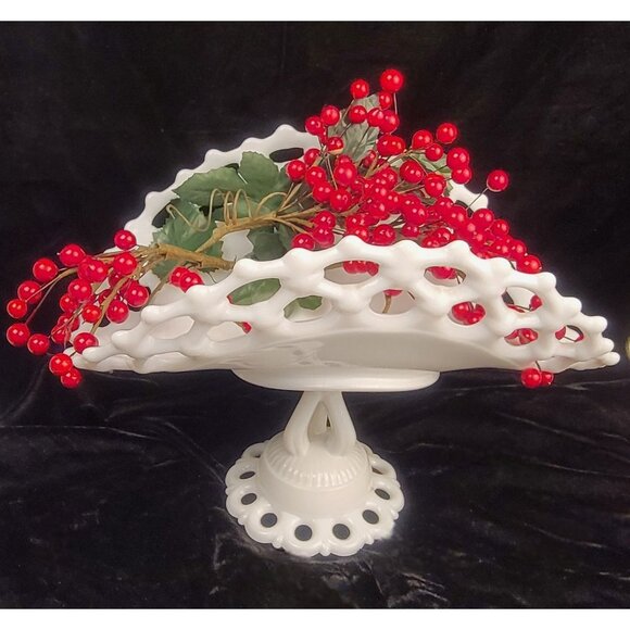 Vintage Westmoreland Milk Glass Doric Open Lace Pedestal Fruit Bowl - Picture 11 of 15